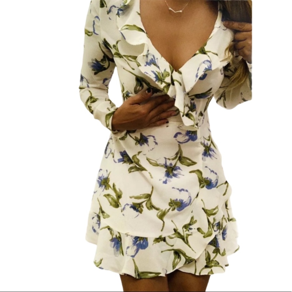 Missguided 6 Floral Long Sleeve Front Ruffle Dress
